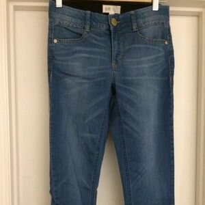 Womens Jolt Skinny Blue Wash Jeans 26- inch waist and 29.5-inch Inseam